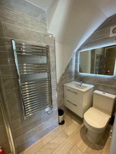 Beautiful 4 Bedroom Country Cottage Sleeps 7