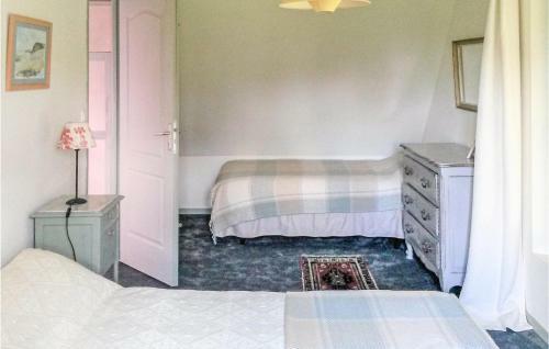 Apartamento Awesome Home In Houdetot With 2 Bedrooms