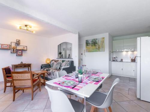 Apartment Les Pins Ensoleilles-8