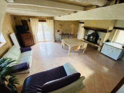 Maison En Pierre � La Campagne En P�rigord Dordogne