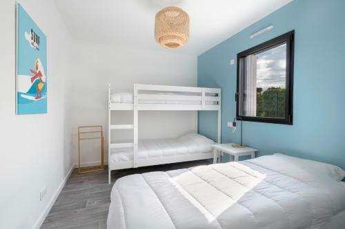 Maison Moderne Avec Piscine Et Jacuzzi Pour 15 Personnes !