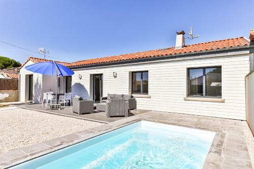 Jolie Maison � Saint Jean de Monts Avec Piscine