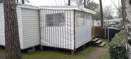 MH 150 Cendrillon Camping Bois Dormant 4 � 6 Pers