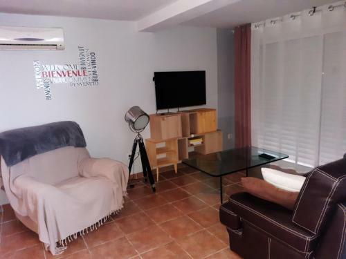 Maison Entre Mer Et Montagne, Quartier R�sidentiel