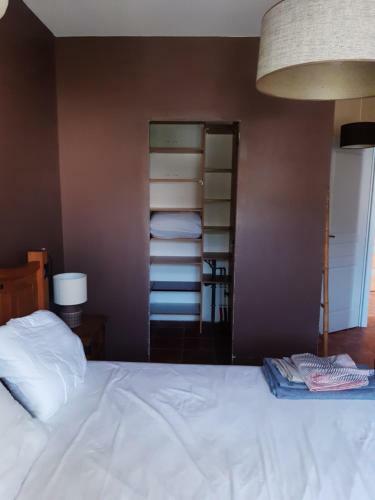 Maison Entre Mer Et Montagne, Quartier R�sidentiel