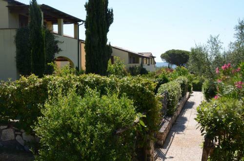 Aparthotel Le Corti Di Montepitti