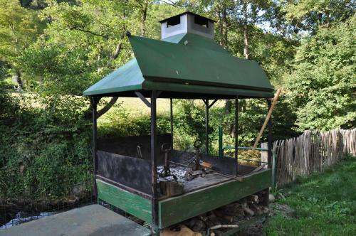 Camping Jardin La Vie En Vert En Ari�ge