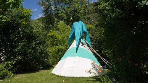 Camping Jardin La Vie En Vert En Ari�ge