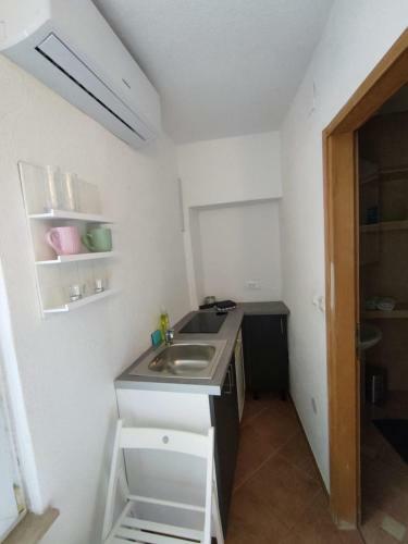 Hostal Private Bedroom With Bathroom