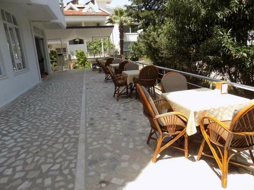 Dilhan Hotel
