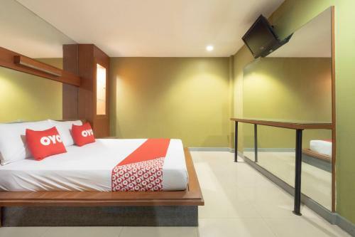 Oyo 75382 Chonburi Hotel