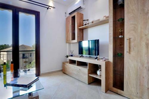 Markisia's Luxury Corfu Town Apartment