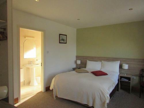 Hostal Watersedge Seaviews