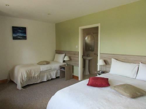 Hostal Watersedge Seaviews
