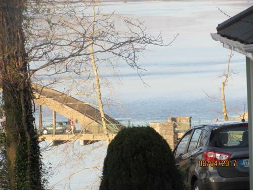 Hostal Watersedge Seaviews