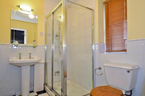 Bed & Breakfast Boffin Lodge Guest House