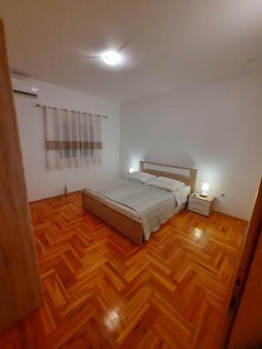 Apartment Duje & Dragana
