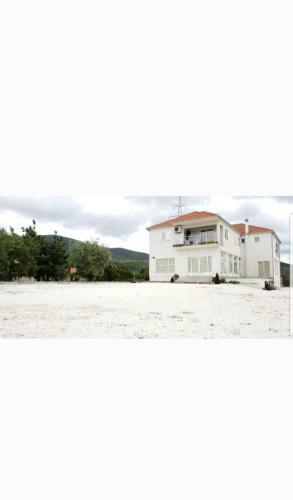 Apartmani Bruna