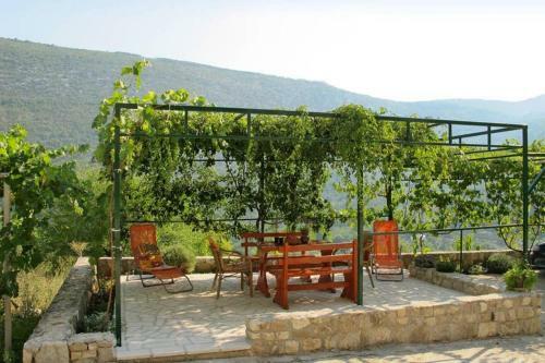 House Omis Podaspilje