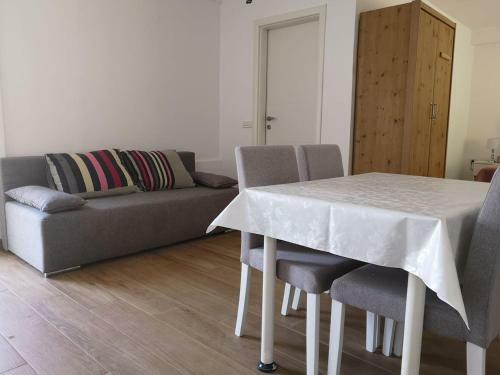 Studio Apartman Lana