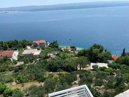 Hostal Elona Apartments