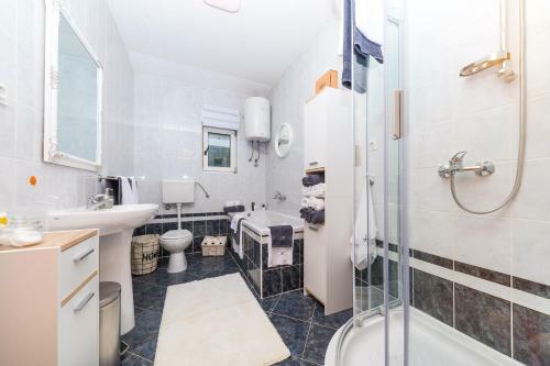White Apartment
