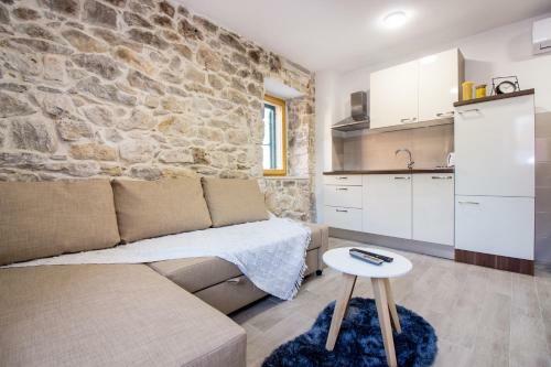 Cozy Seafront Apartment Cambi III