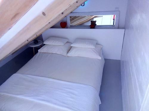 Kike Apartment