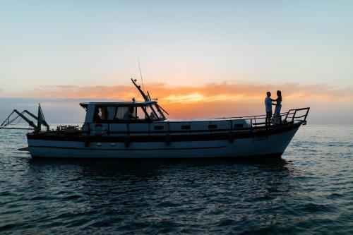 Marta Boat B&B