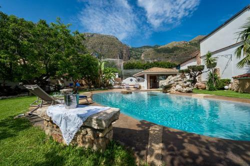 Villa Con Piscina Annarita Milazzo