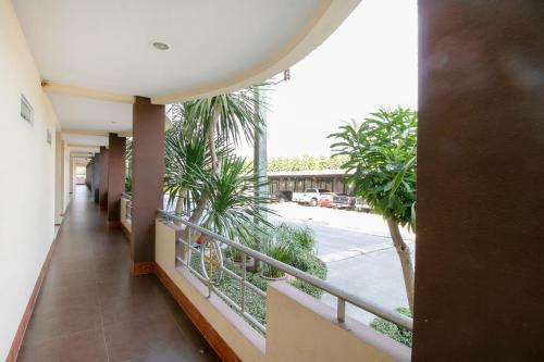 Hotel Oyo 75387 4 Men Court