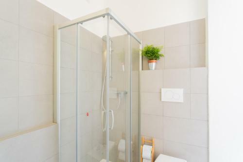 The Little Prince Apartment By Rent All Como