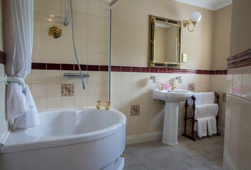 Raheen House Hotel