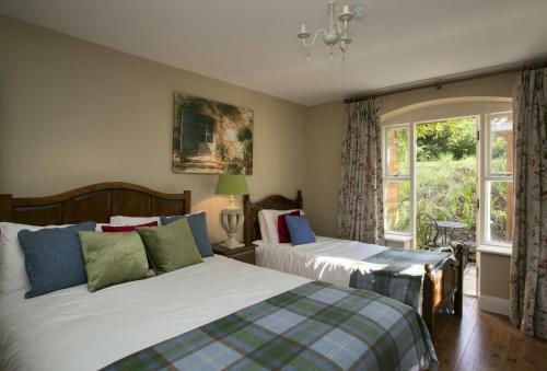 Raheen House Hotel