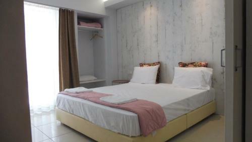 Klio Apartments And Studios