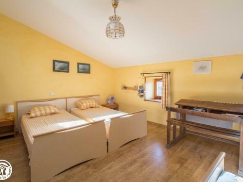 G�te �chandelys, 4 Pi�ces, 6 Personnes - Fr-1-630-142