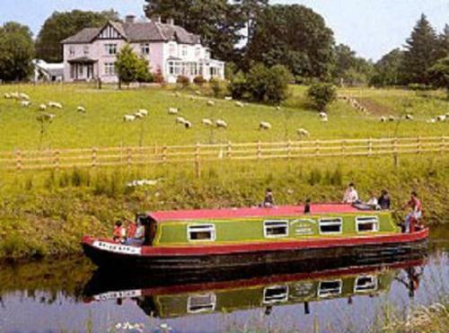 Hostal Riversdale Farm Guest House And Leisure Centre