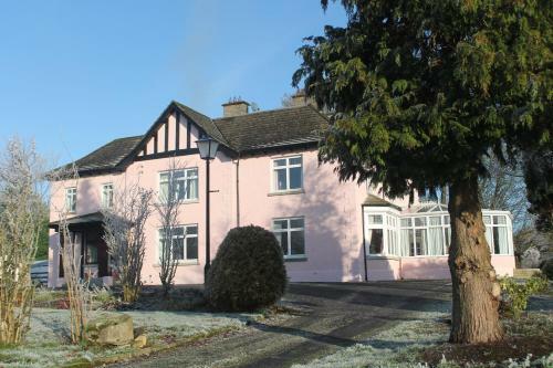 Hostal Riversdale Farm Guest House And Leisure Centre