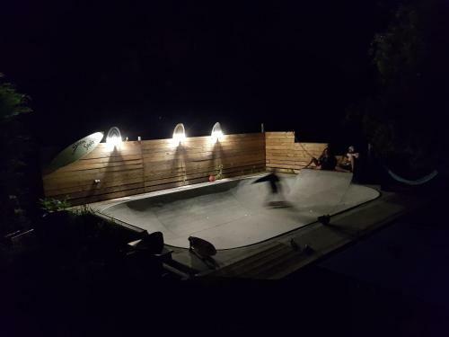 Albergue Shifting Sands Surf Camp