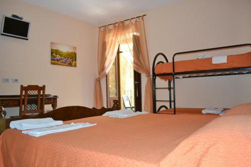 Hostal Casa Vacanze Santa Lucia