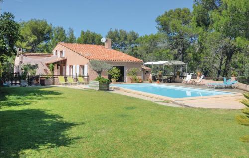 Two-bedroom Holiday Home In La Ciotat