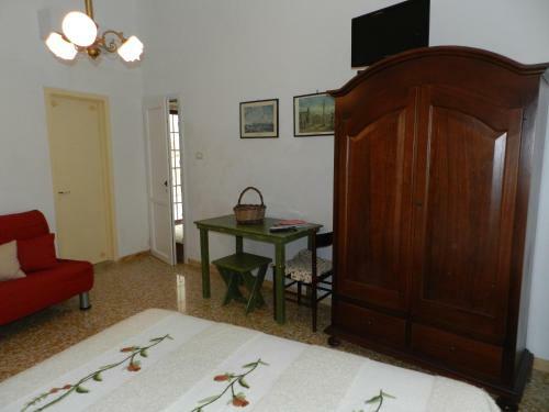 Casa Corte Con Terrazza