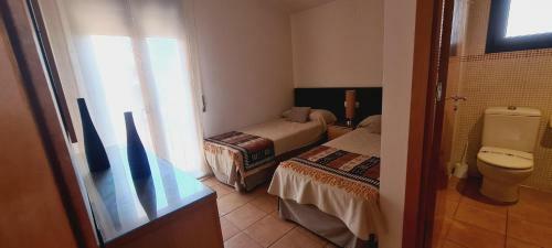 Golf Pinos Mar 7 Per, Piscina