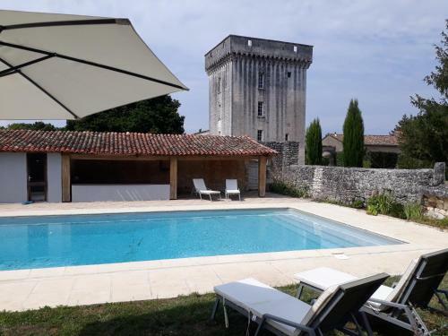 Bed & Breakfast Ch�teau De La Tour Du Breuil