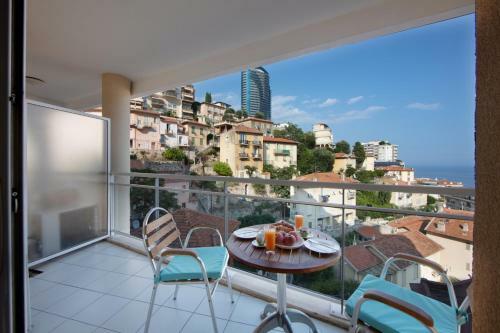 Apartamento Monaco, Sea View, Bright Studio