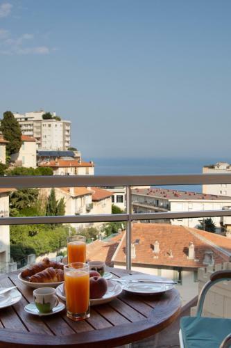 Apartamento Monaco, Sea View, Bright Studio