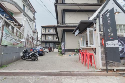 Bed & Breakfast Reddoorz At Home 33 Bandung