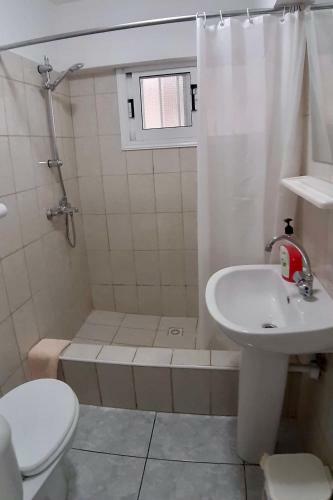 Hostal Independent Bedroom With Private Wc+shower