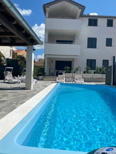 Breitling Apartments With Pool