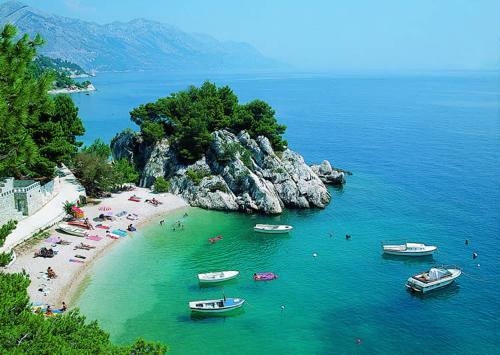 Beach Apartment In The Center Of Brela
